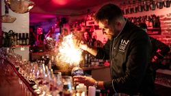Spezialeffekte in der Bar mit Wunderkerzen